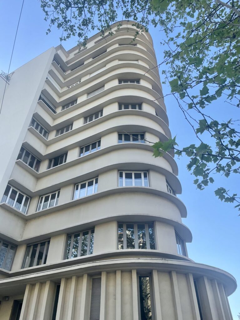 Único
