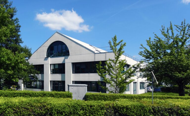 Oficinas en alquiler en Trappes