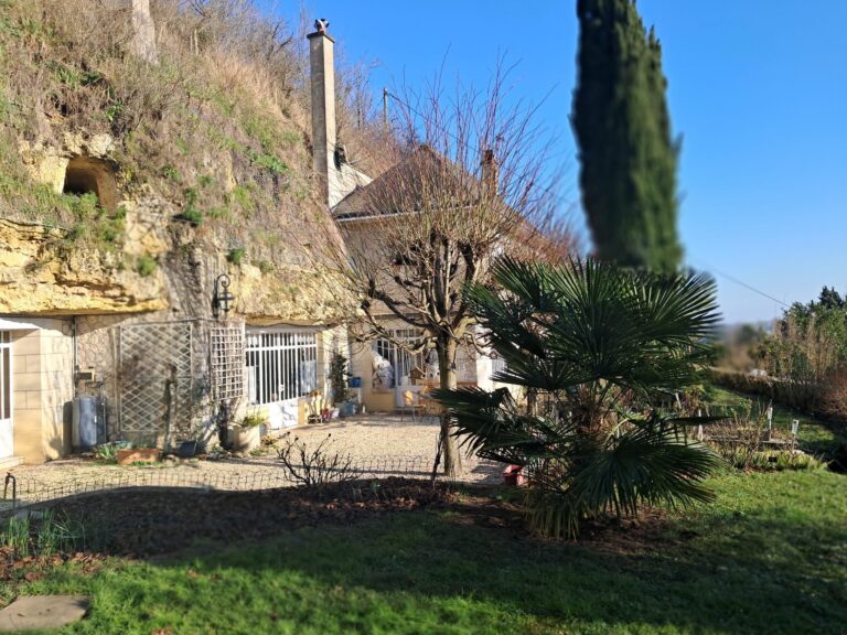 BELLE PROPRIETE DE CHARME