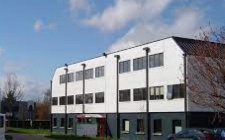 Oficinas en alquiler en Osny