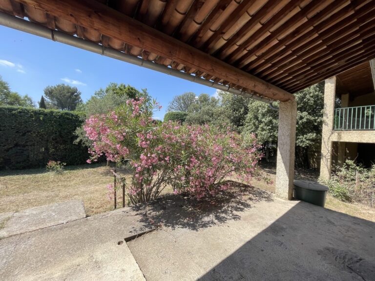 Chalet compuesto por 2 viviendas