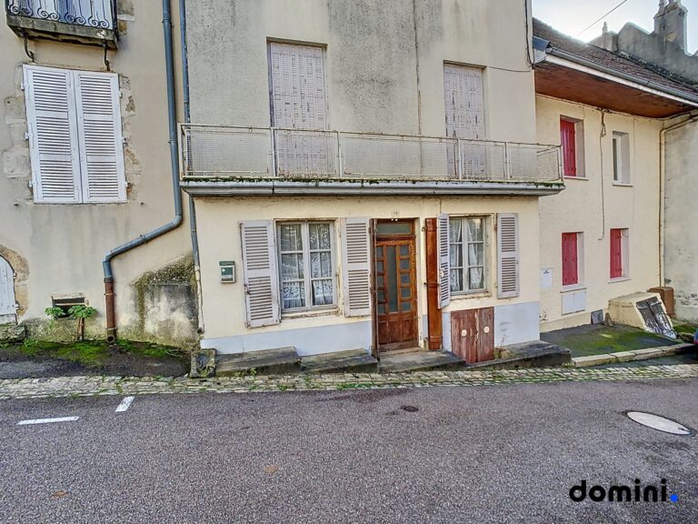 MONTCENIS Maison 127m2 à rénover