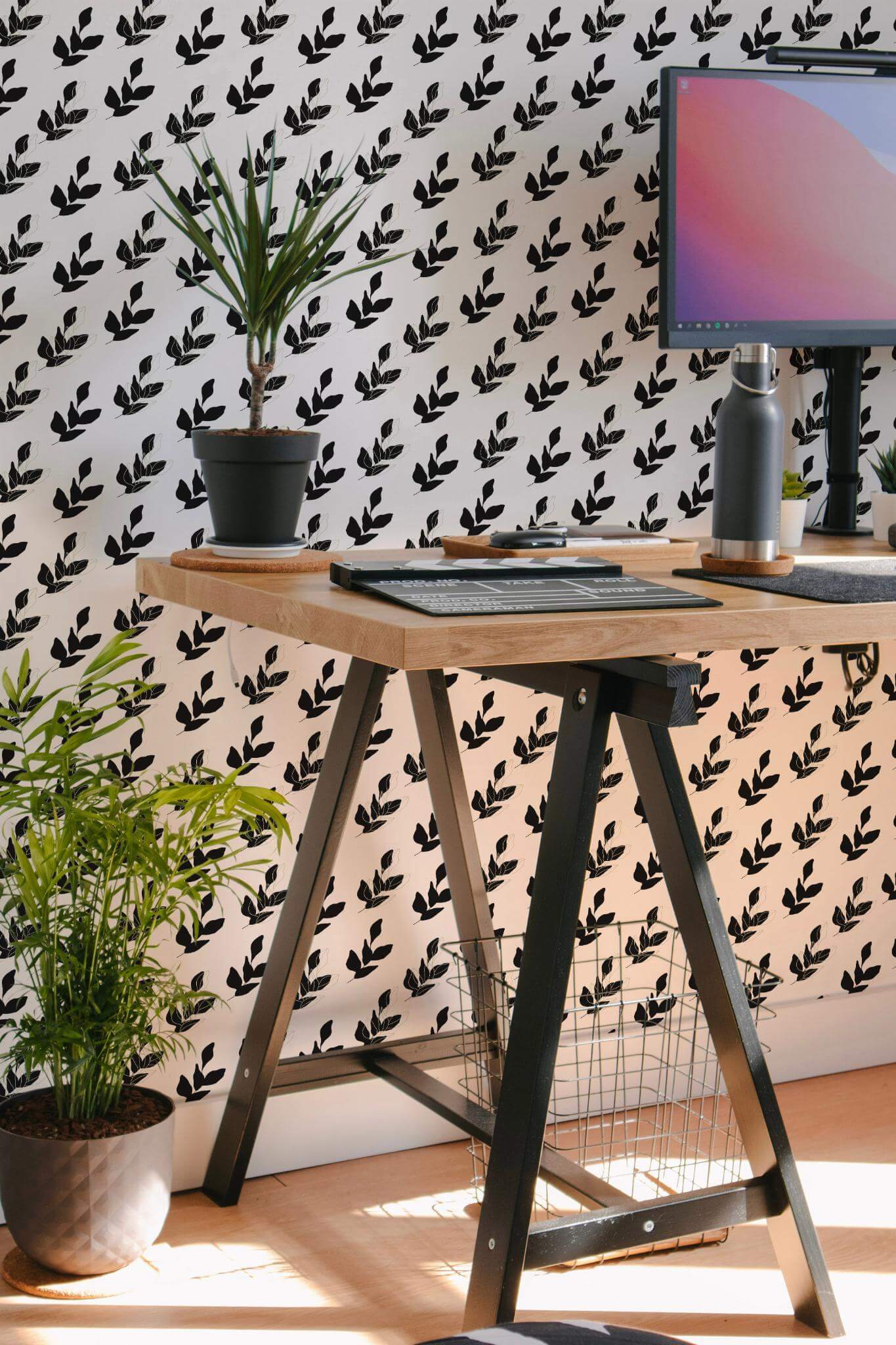 Black and white seamless leaf Wallpaper