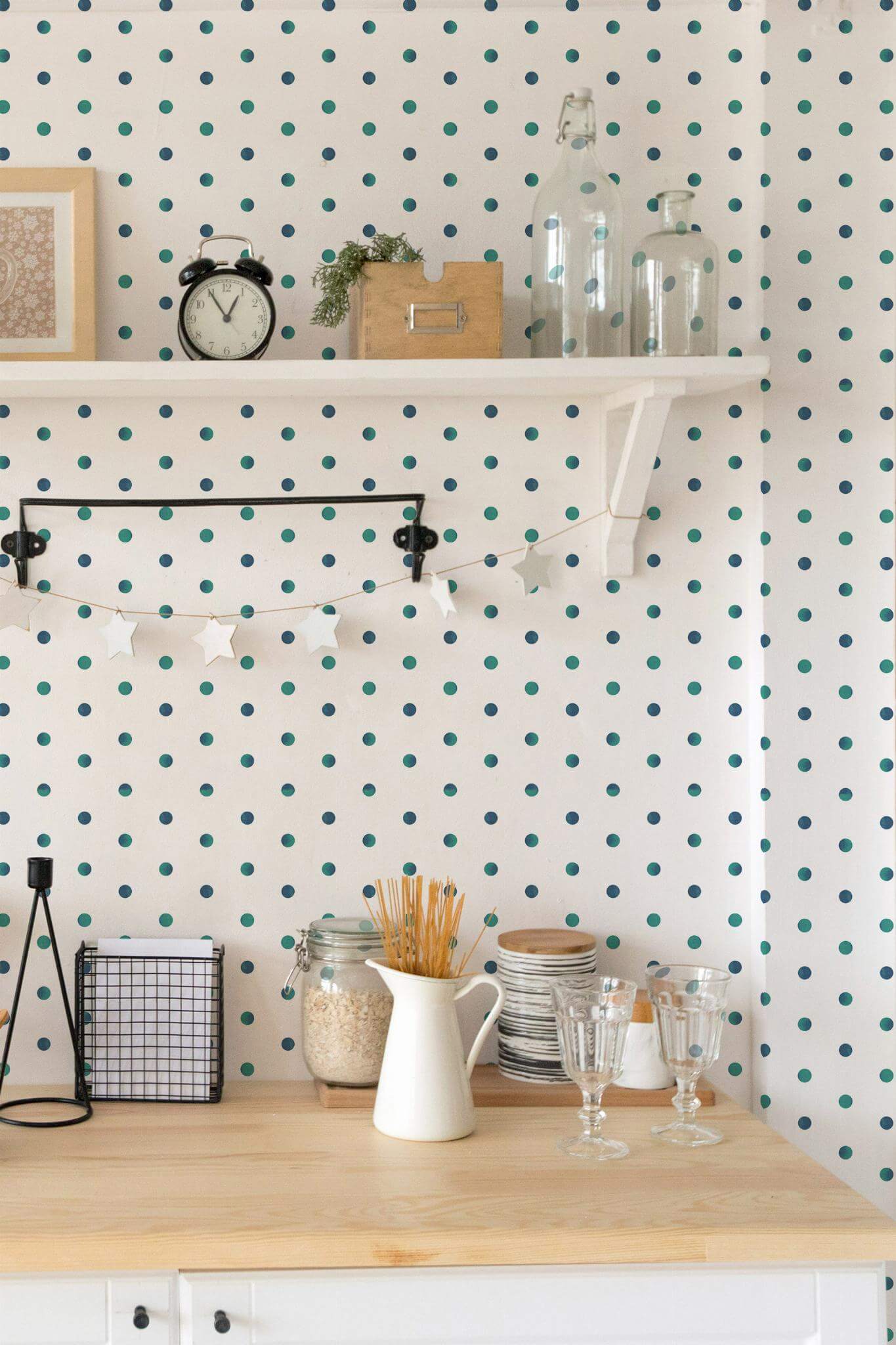 Blue and teal polka dot Wallpaper
