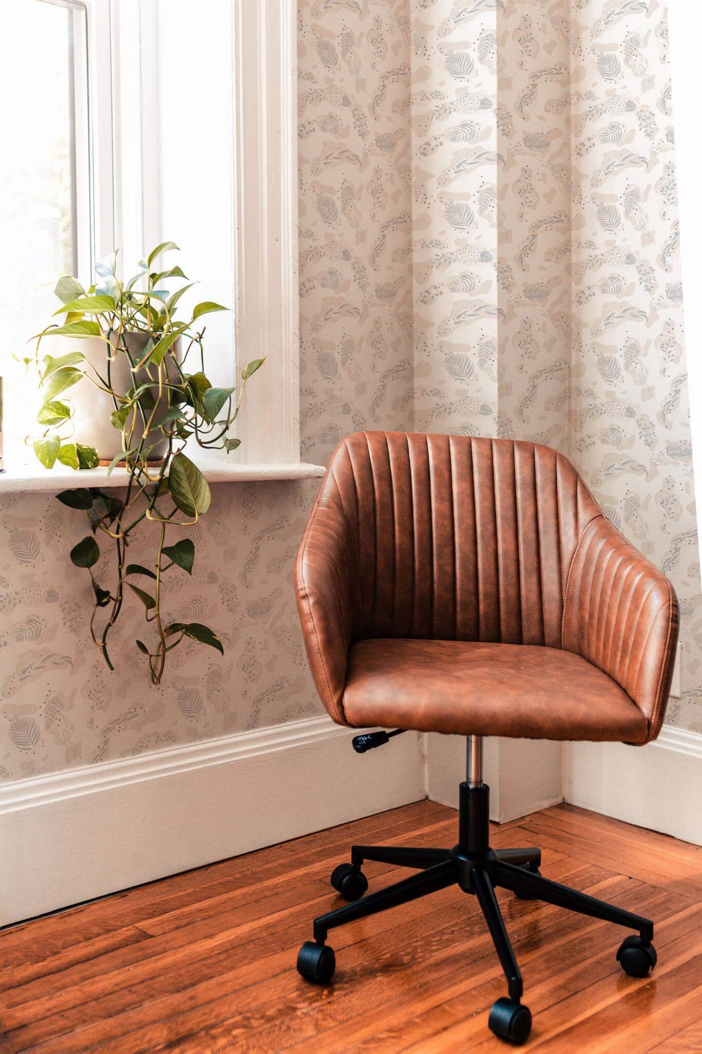 Beige boho leaf Wallpaper