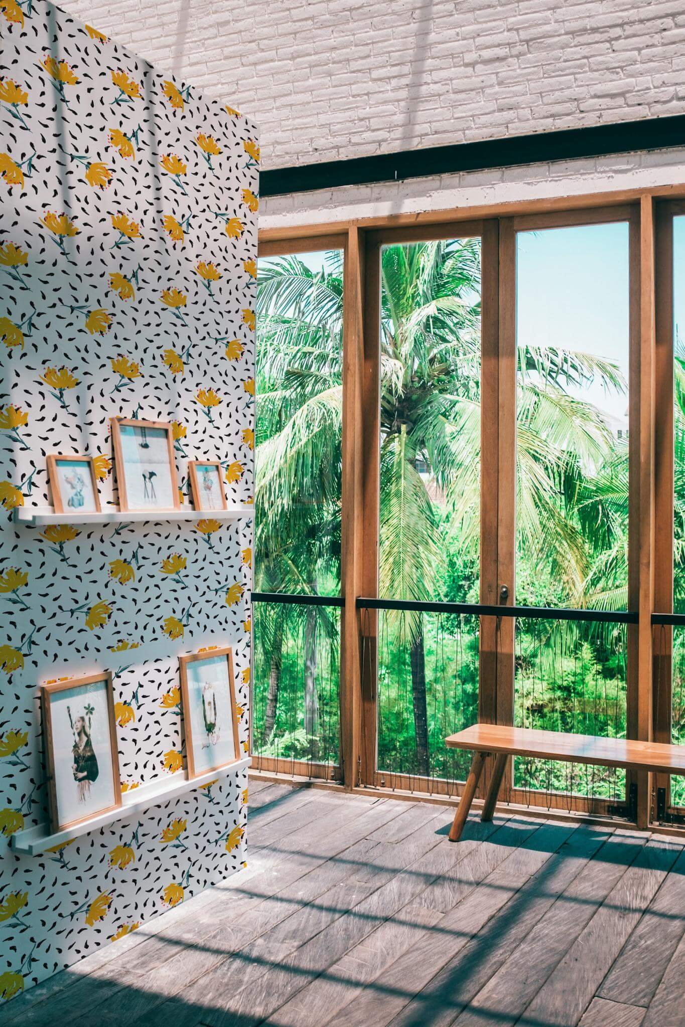 Bold floral Wallpaper - Image 4