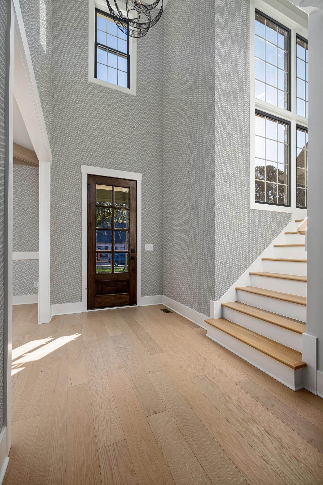 Gray and white dotted chevron Wallpaper - Image 4