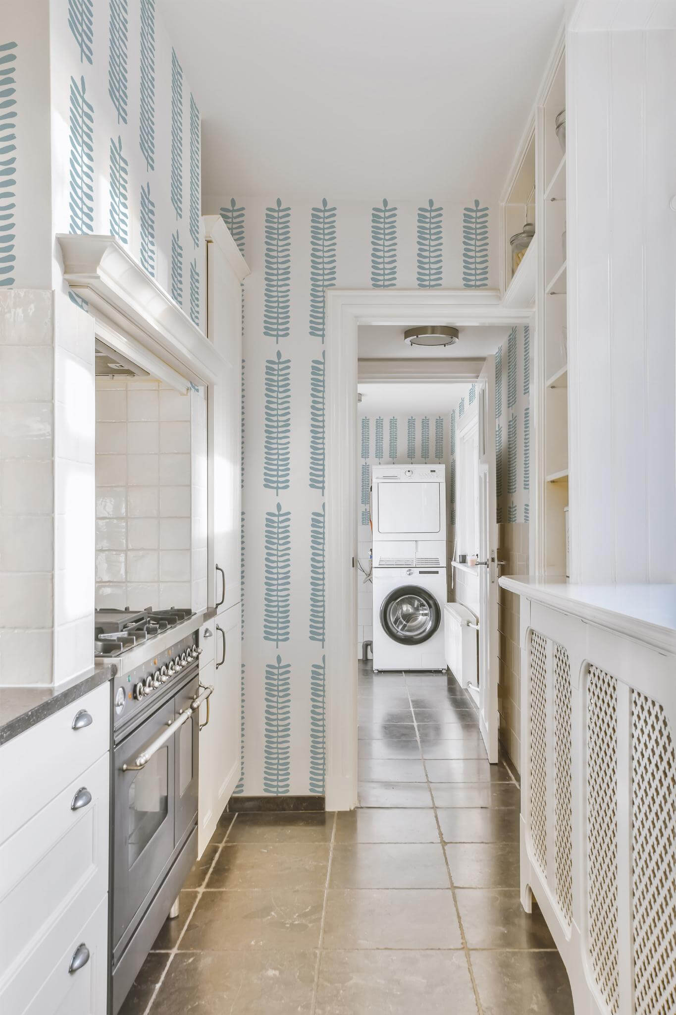 Blue scandinavian leaf Wallpaper - Image 4