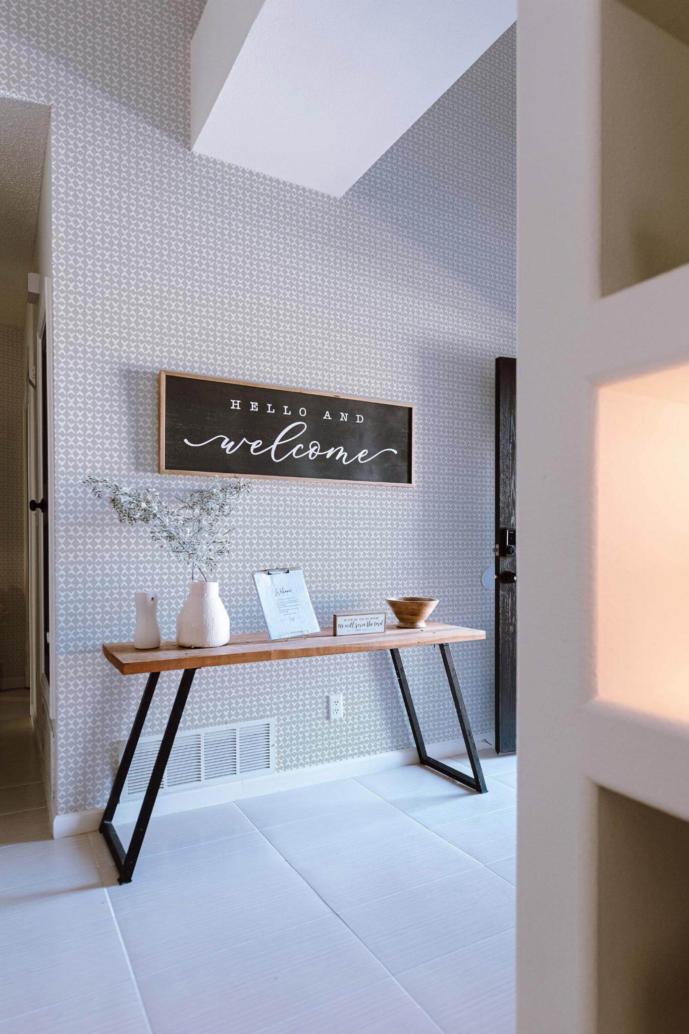 Minimalist herringbone stitch Wallpaper - Image 4