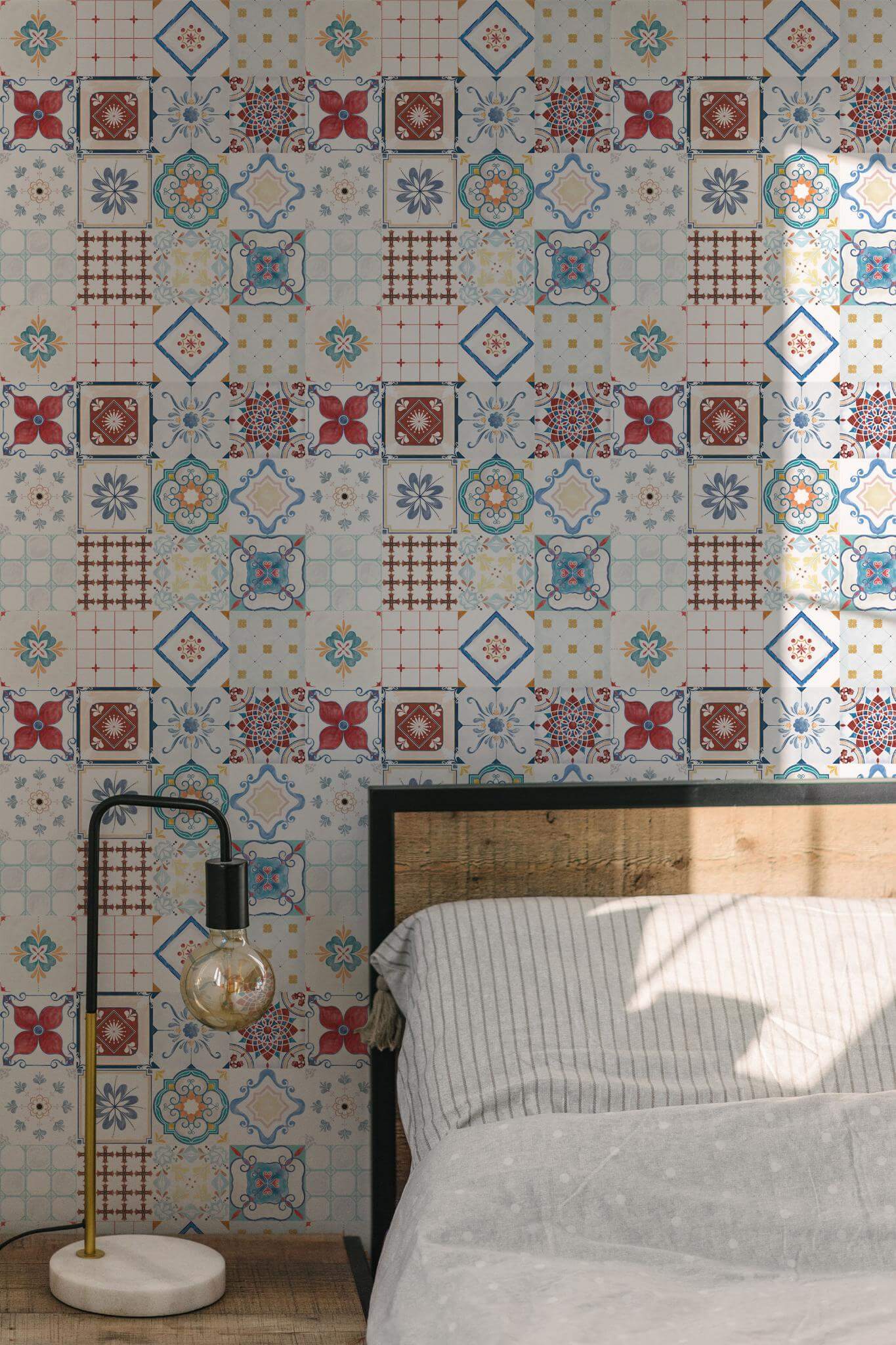 Portuguese tile Wallpaper