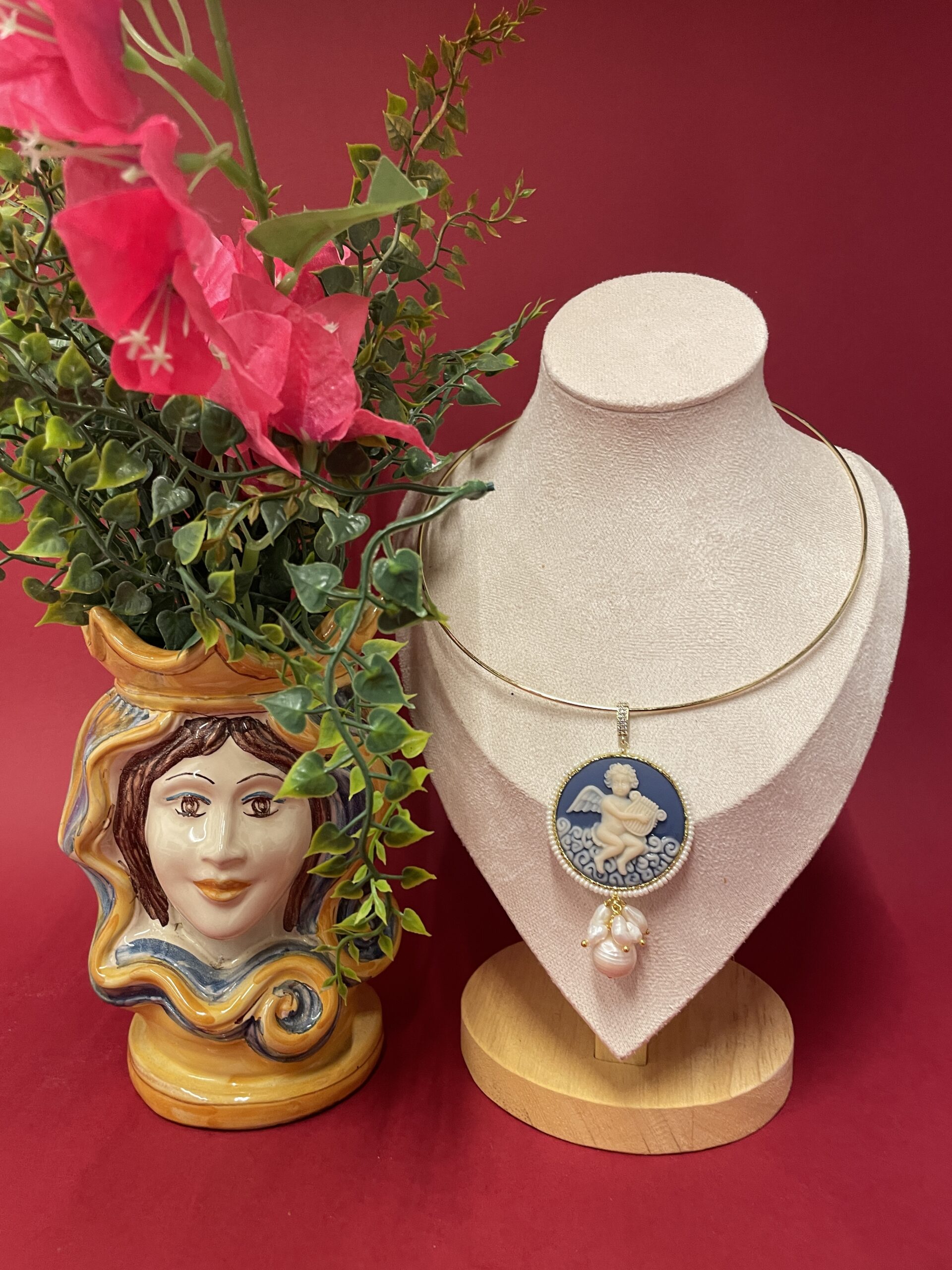 Collan artigianale con ciondolo Cammeo.