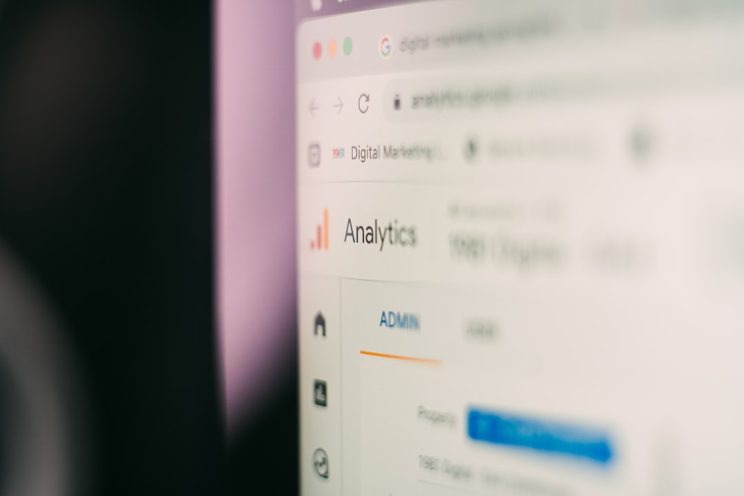 Un primo piano dello schermo di un computer che mostra una pagina di analisi.