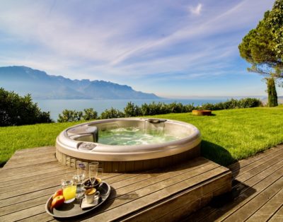 Villa méditerranéenne avec vue panoramique sur la Riviera