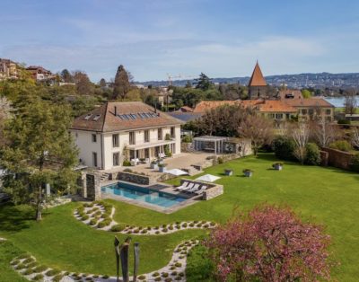 Lakeshore Luxury Villa : élégance exclusive au bord de l’eau avec piscine à débordement et spa