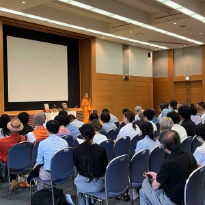 Inoue Sasa，佛教大学