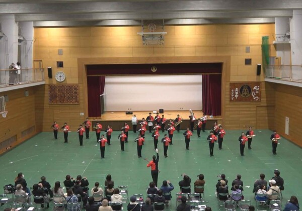 铜管乐队