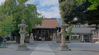 鎧神社:平将門伝説と武神の足跡、都会の静寂に佇む歴史と癒しのパワースポット