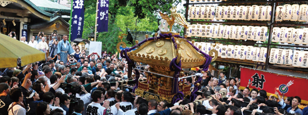 須賀神社・例大祭の神輿