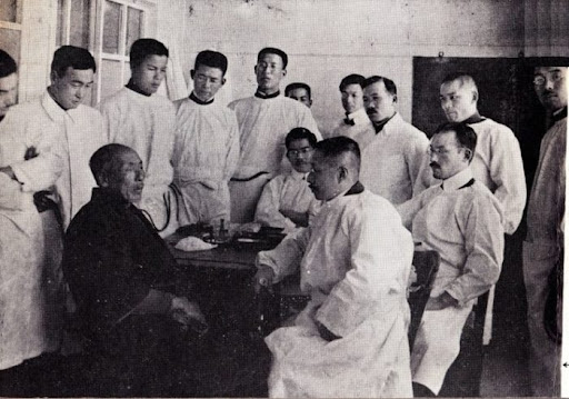 61d50a6165a06bc98c699e18ca972b42