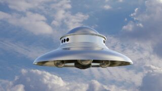 UFOコンタクティーの元祖、ジョージ・アダムスキー。その生涯と遺産