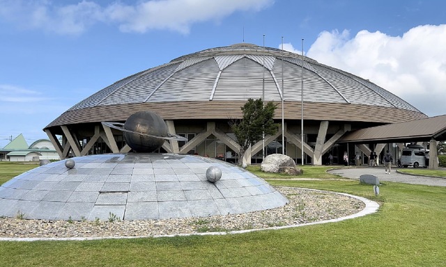 コスモアイルの建物