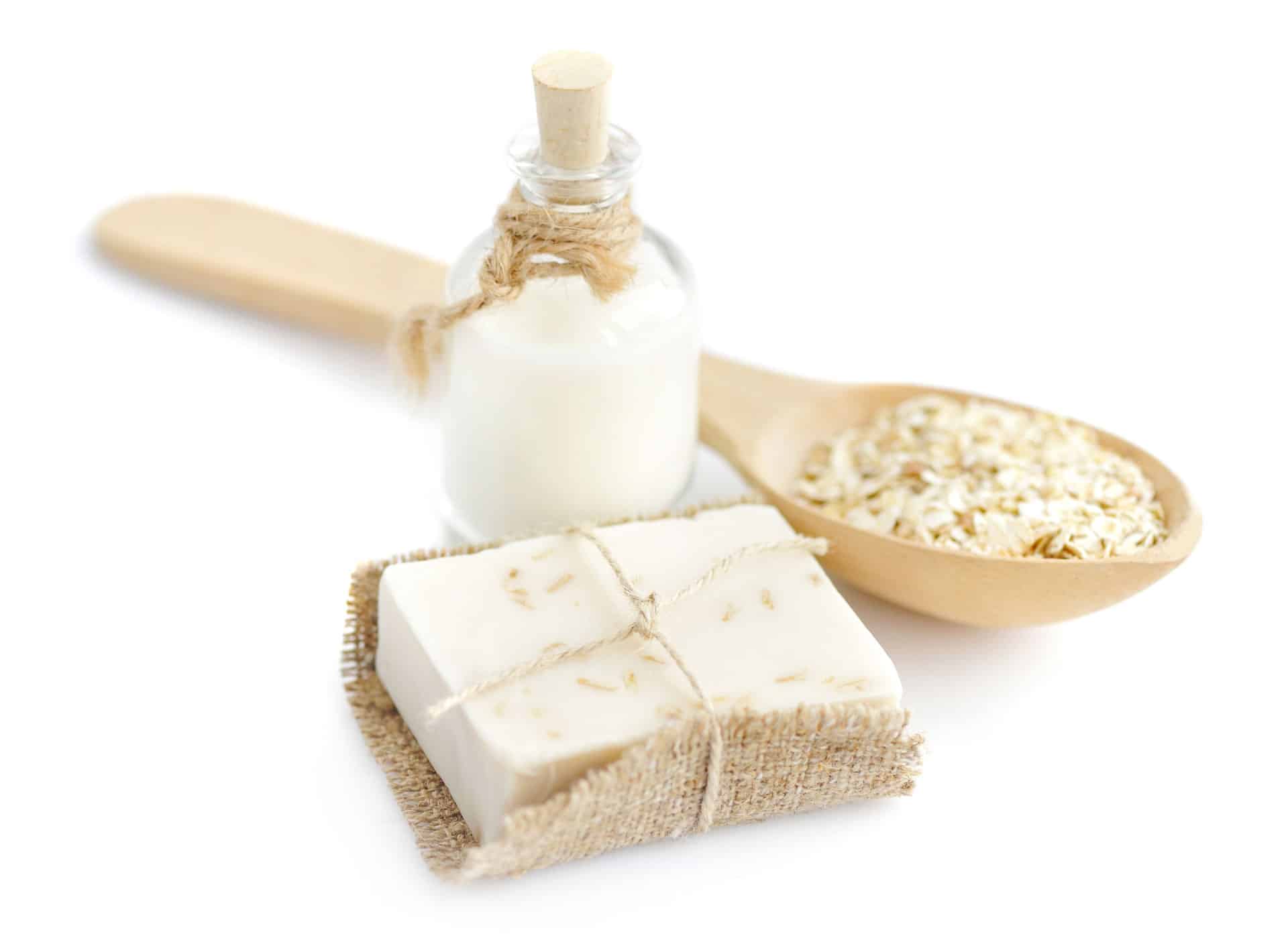 oatmeal-soap-handmade-for-a-natural-clean-on-a-PYDEVAA.jpg