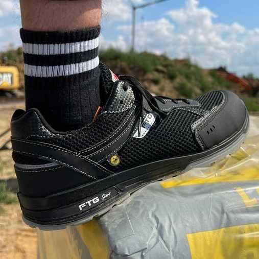 6845-ftg-judo-sicherheitsschuh-s1p-atmungsaktiv.jpeg