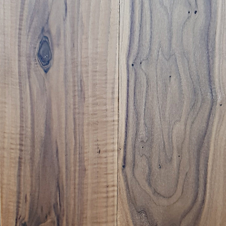 ไม้วอลนัทเคลือบแล็กเกอร์