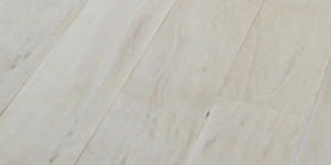 Suelo de madera de haya blanca