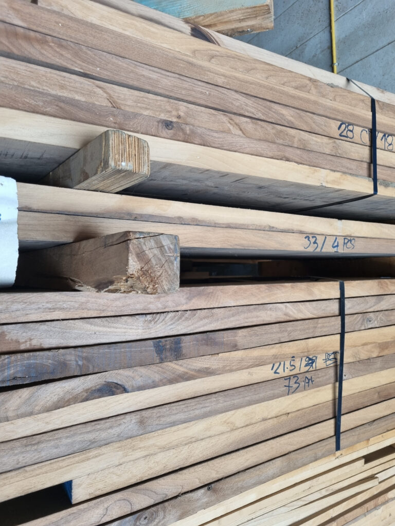 ไม้-ไม้วอลนัท