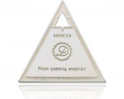 Non Omnis Moriar - Egyptian Blue Edition - Colgante de planchette de plata de ley de Decimononic
