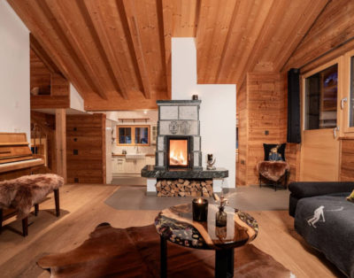 Ski à l’entrée et à l’extérieur Chalet Marmo à Zermatt