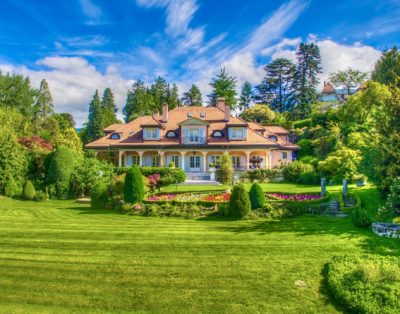 Un domaine intemporel avec vue panoramique sur le lac