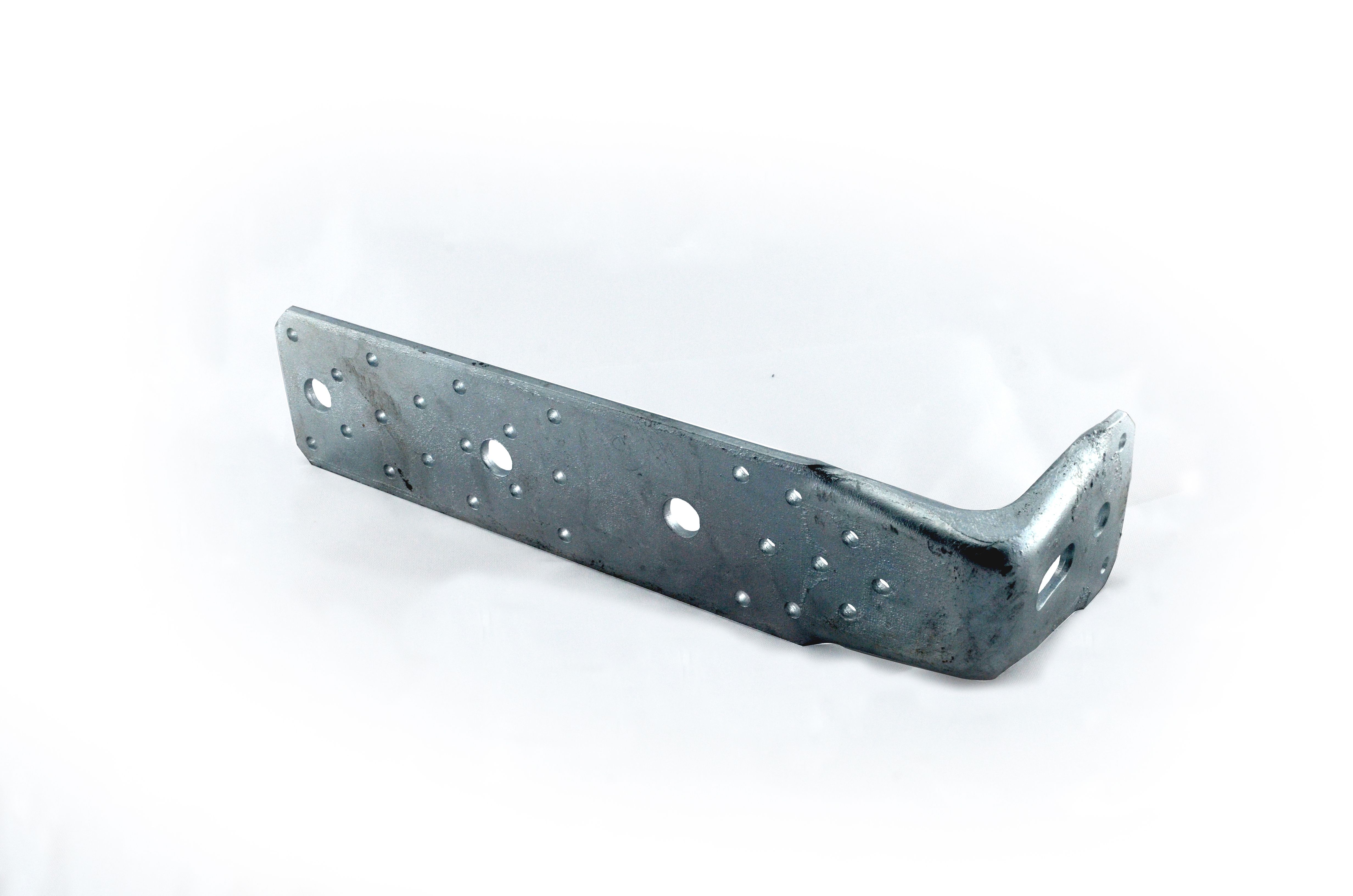 Storm anchors for garden houses and sauna houses