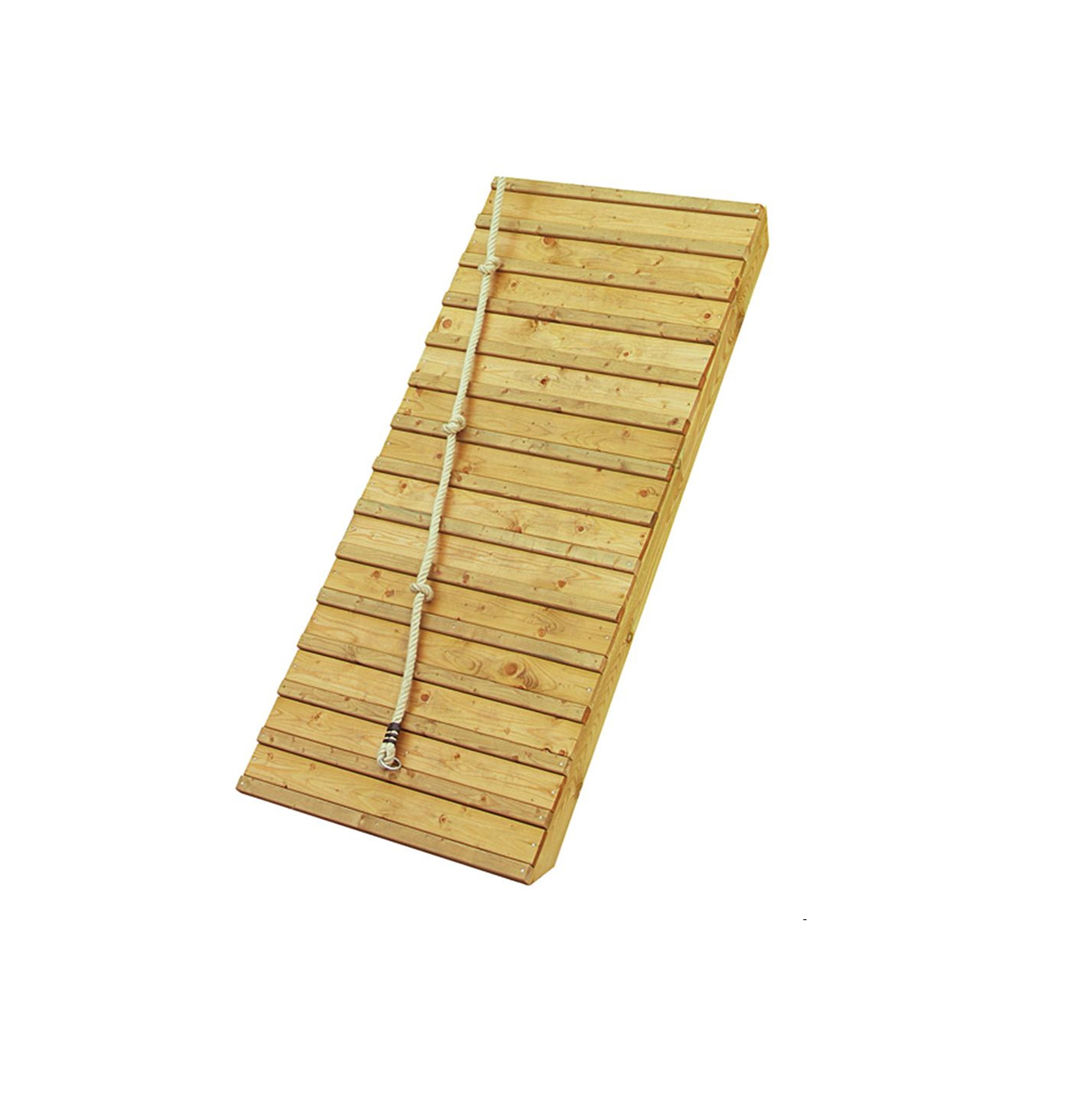 Wooden ramp with climbing rope