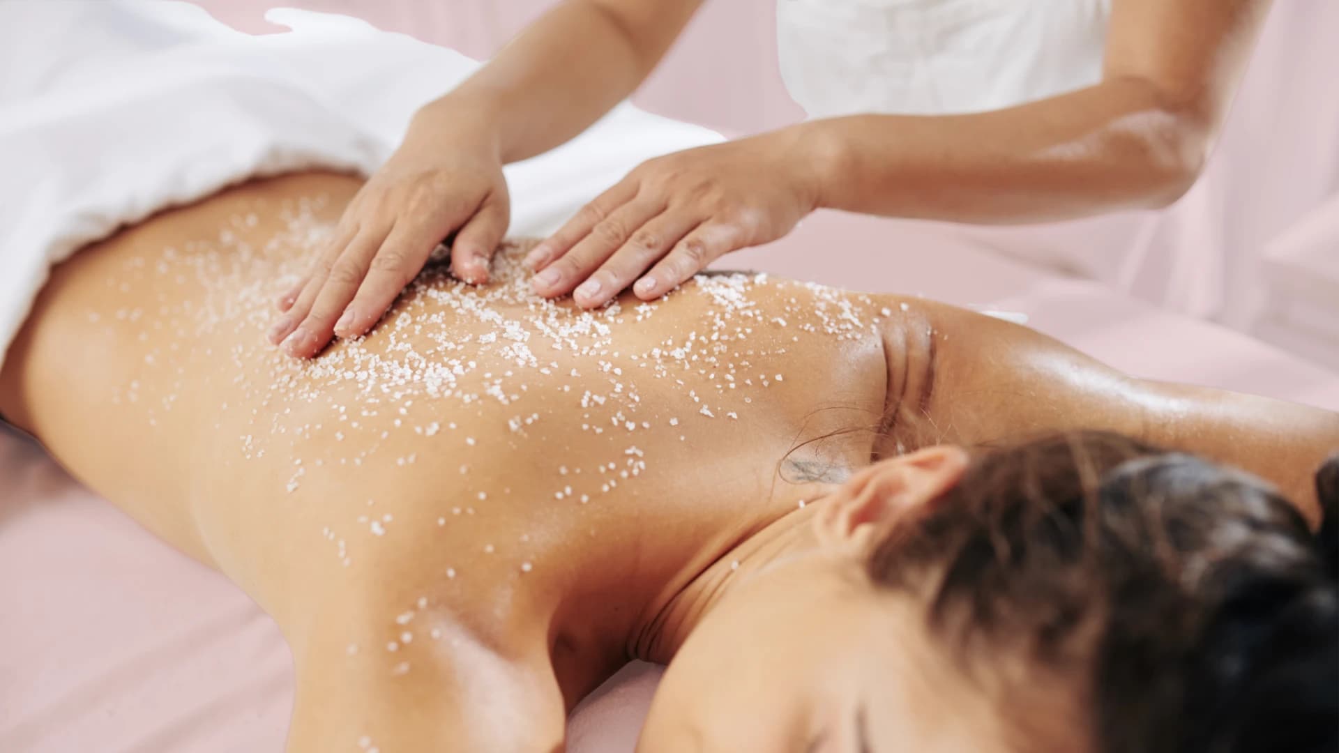 BACK FACIAL NIJMEGEN: VERWIJDER ACNE OP DE RUG & VERZACHT DE HUID | SKINSYMPHONY