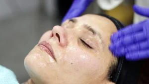 Glow_Instill_Facial